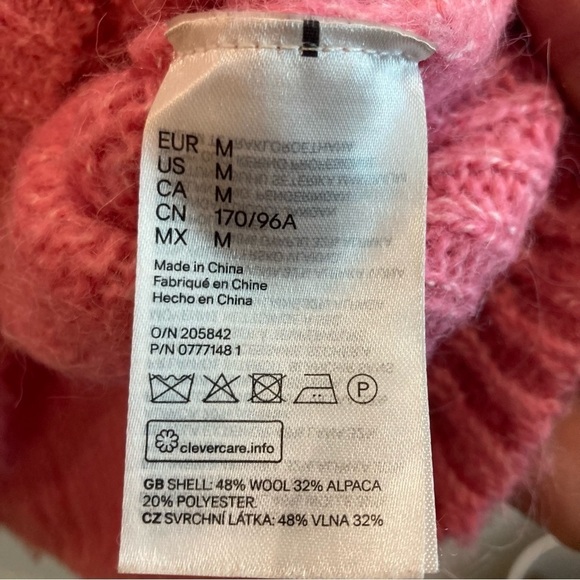 H&M Sz M Oversized Alpaca &  Wool Soft Crew Neck Cozy Barbiecore Ballet Sweater - Picture 5 of 7